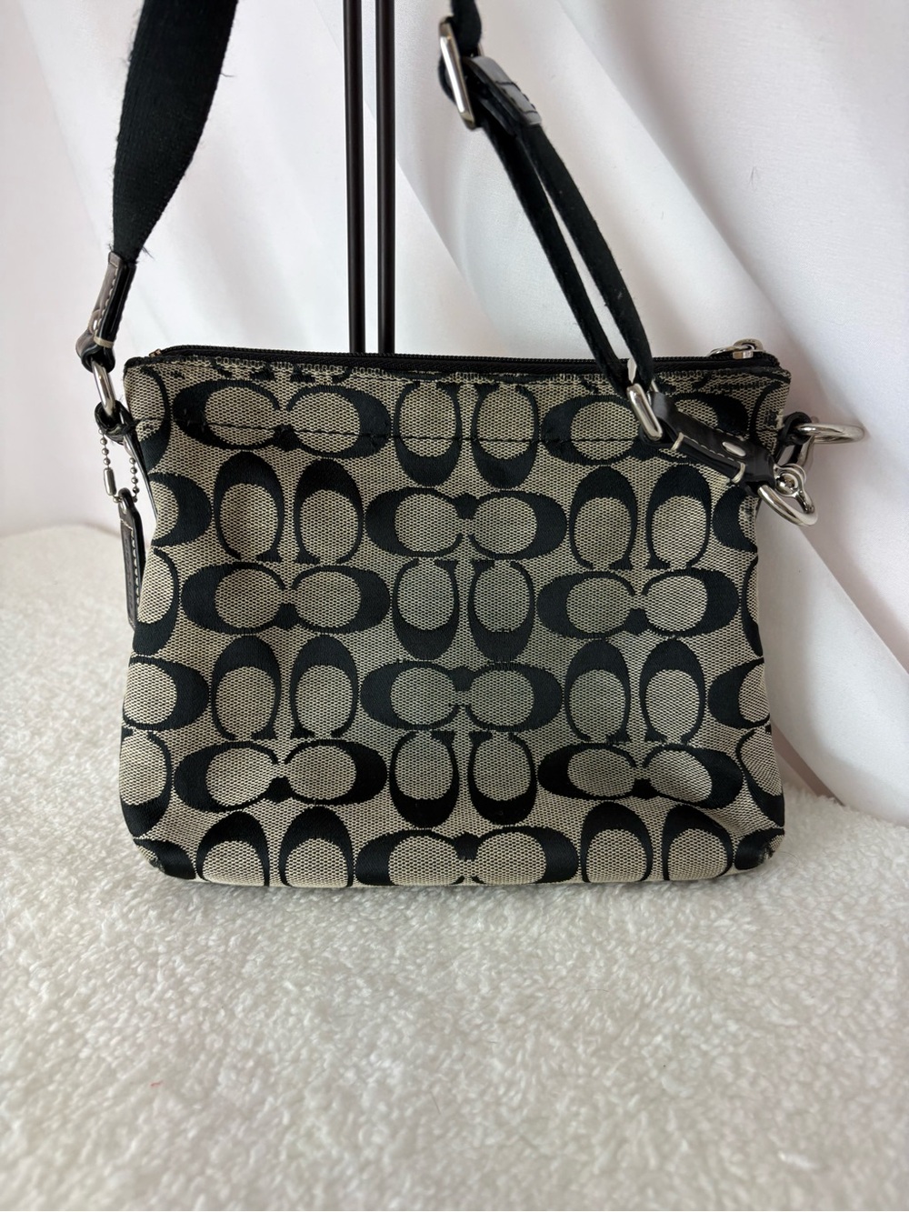 Coach Black and Tan Signature Crossbody with Turn-Lock Pocket - Picture 2 of 16